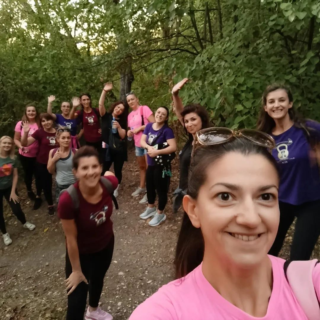 Ekipa Black Cobra Academy na rekreativnoj šetnji